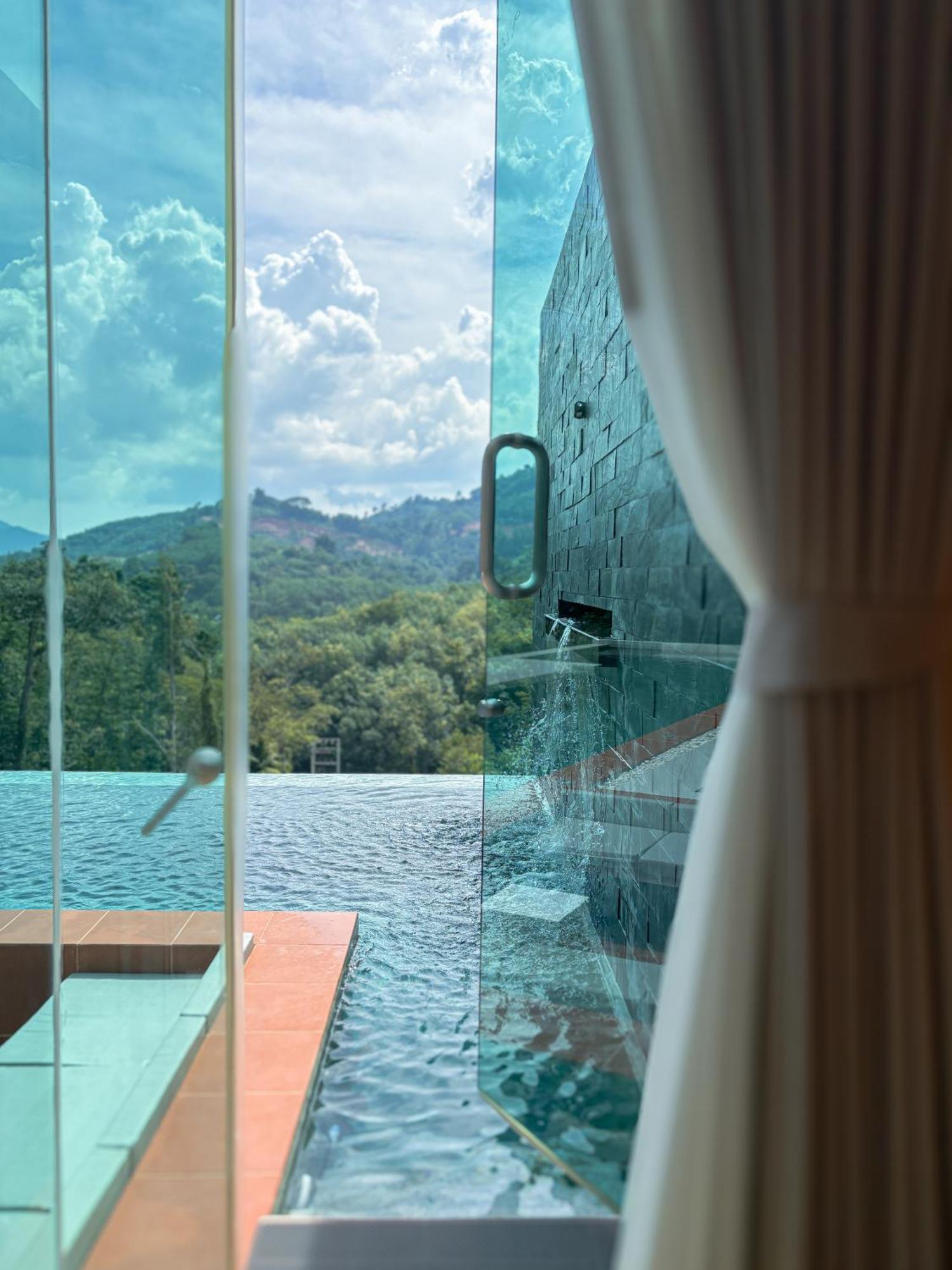 Luxury Jungle Edenhills Villa
