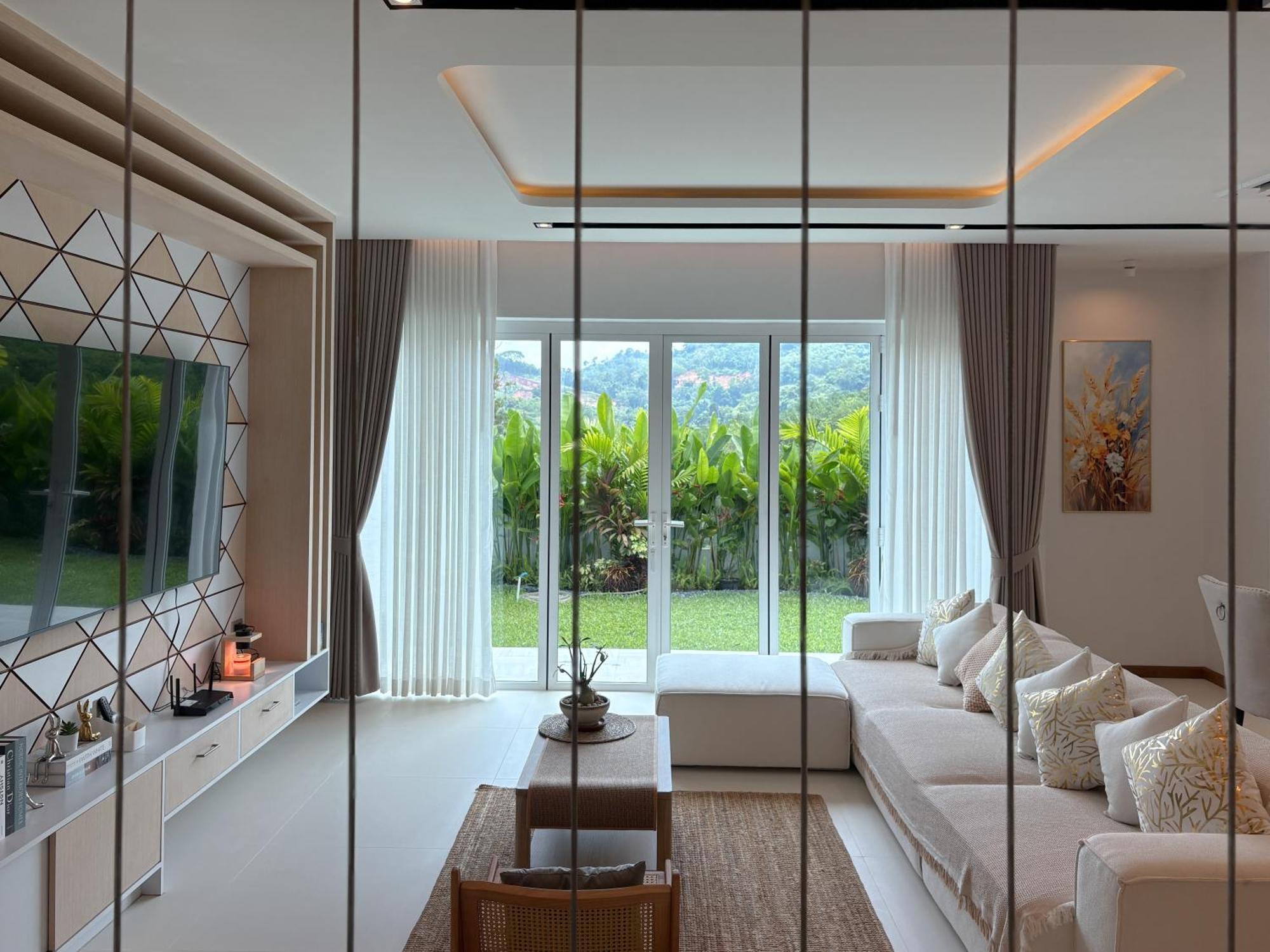 Luxury Jungle Edenhills Villa